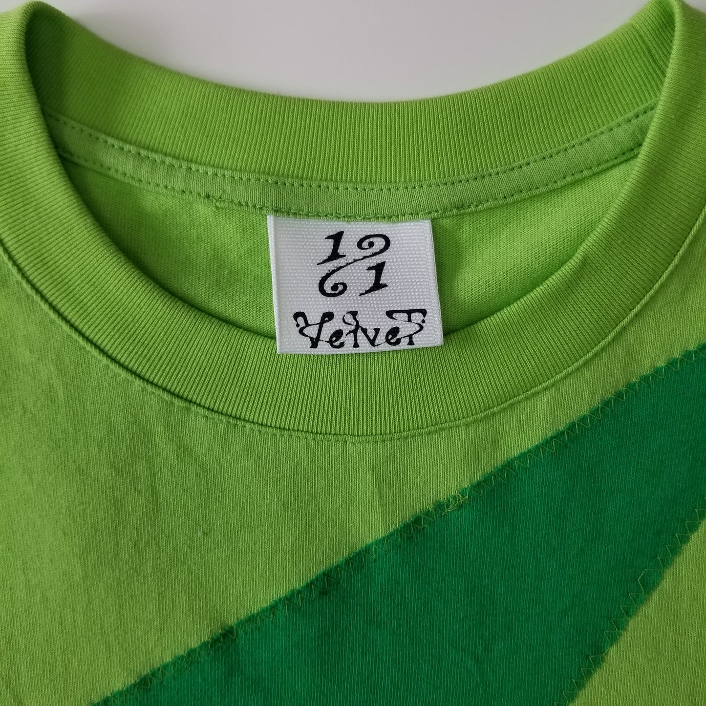 T-shirt étoile vert